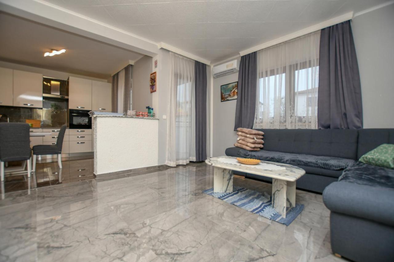 Apartments Katja Porec Ngoại thất bức ảnh
